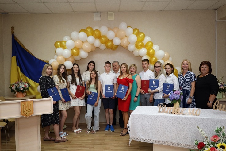 ДИПЛОМИ ФАХОВОГО МОЛОДШОГО БАКАЛАВРА  ОТРИМАЛИ СТУДЕНТИ-ЗАОЧНИКИ